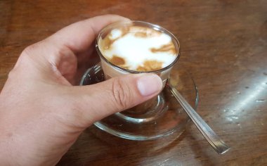 Macchiato kahve kahve Tomoca evde Addis Ababa, Etiyopya