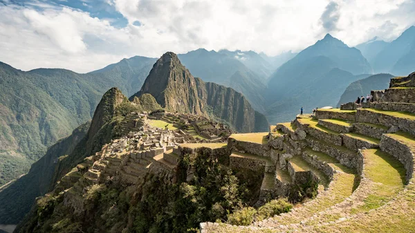 Widok utracone podziałały miasta z machu picchu w pobliżu cusco, peru. — Zdjęcie stockowe