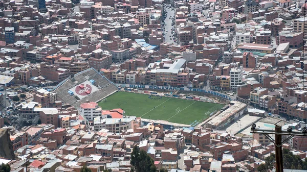 VievスタジアムはボリビアのラパスにあるEstadio Libertador Simon Bolivarです。 — ストック写真