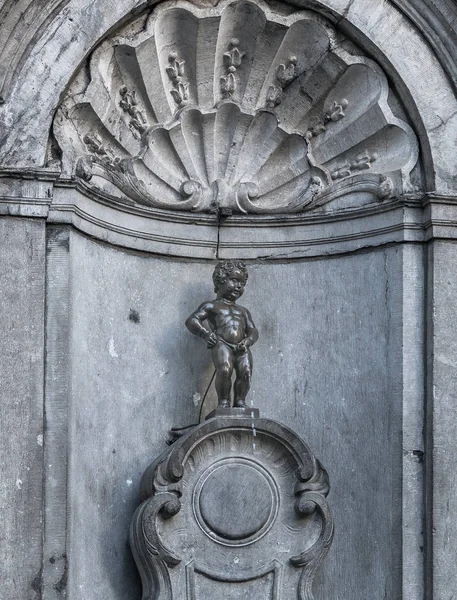 Manneken Pis Little man Pee or le Petit Julien in Brussels, Belgium — Stock Photo, Image