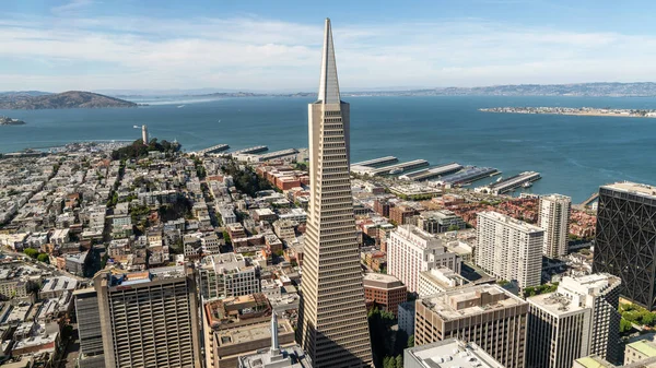 Paisaje urbano de San Francisco con Pirámide Transamericana, California, Estados Unidos —  Fotos de Stock