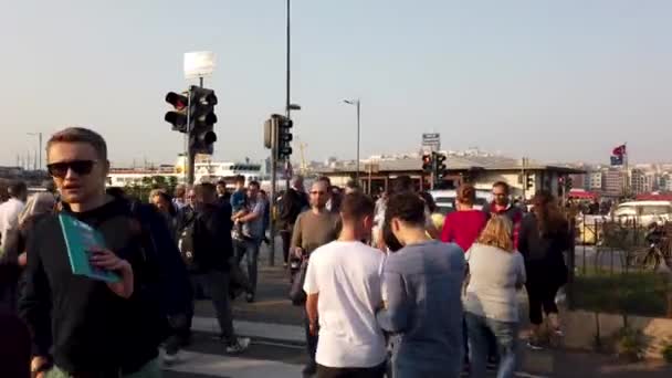 Istascar Turchia Ottobre 2019 Folla Persone Che Camminano Piazza Eminonu — Video Stock