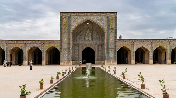Vakil mecset udvara, Shiraz, Irán — Stock Fotó