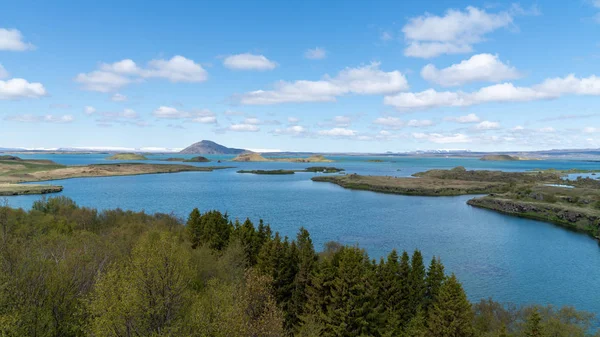 Myvatn Lake landskap på norra Island — Stockfoto