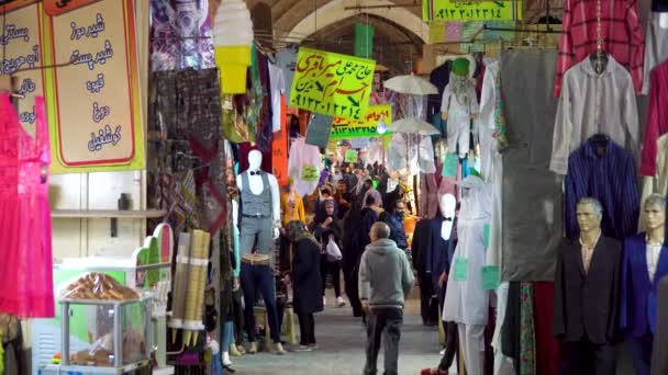 Shiraz Iran May 2019 Tourists Local People Shopping Vakil Bazaar — Stock Video