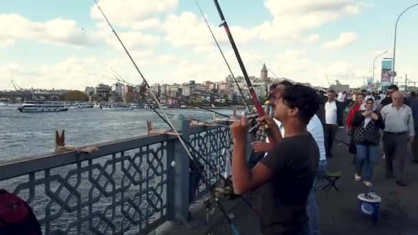 Istanbul Törökország 2018 Október Galata Híd Eminonu Halász — Stock videók