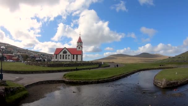 Sandavagur Ilhas Faroé Agosto 2019 Igreja Sandavagur Vagar Ilhas Faroé — Vídeo de Stock