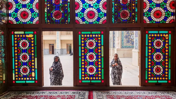 Ισλαμική αρχιτεκτονική του Shah-e-Cheragh Shrine and mausoleum, Shiraz, Ιράν . — Φωτογραφία Αρχείου