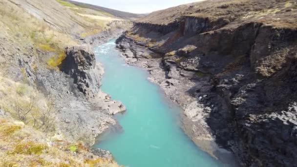 Студлагильский Базальтовый Каньон Исландия Редкий Вулканический Базальтовый Столб — стоковое видео