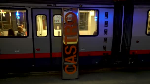 San Francisco California Usa August 2019 Muni Subway Train Departing — Stockvideo