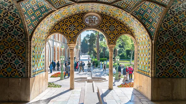 Teherán Irán 2019 Május Turisták Golesztán Palota Udvarán — Stock Fotó