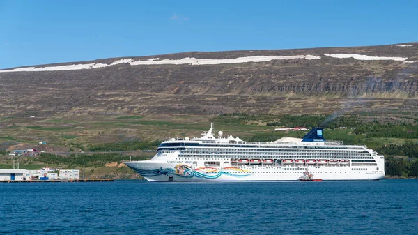 Akureyni Ijsland Augustus 2019 Luxe Cruise Norwegian Spirit Verlaat Haven — Stockfoto
