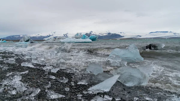 Vista Icebergs Lagoa Glaciar Jokulsarlon Formada Com Gelo Derretido Islândia — Fotografia de Stock