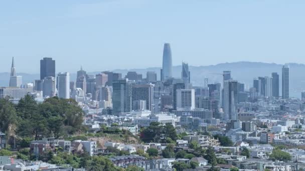 サンフランシスコ カリフォルニア州 アメリカ 2019年8月 サンフランシスコのダウンタウンの街並みが霧に包まれる — ストック動画