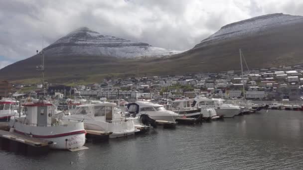 Klaksvik Faroe Islands August 2019 Boats Port Klaksvik Second Largest — Stock Video