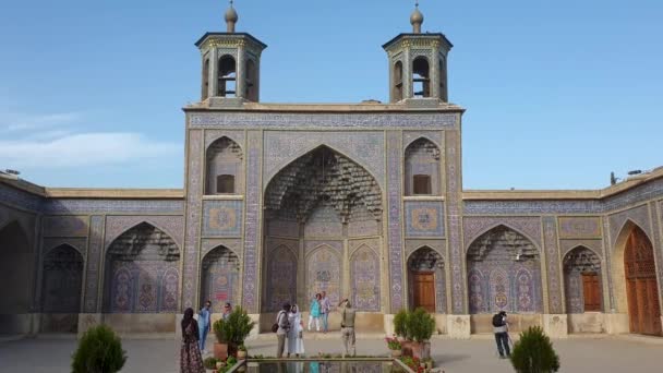 Shiraz Iran May 2019 Courtyard Pool Nasir Mulk Mosque Tourists — Stock Video