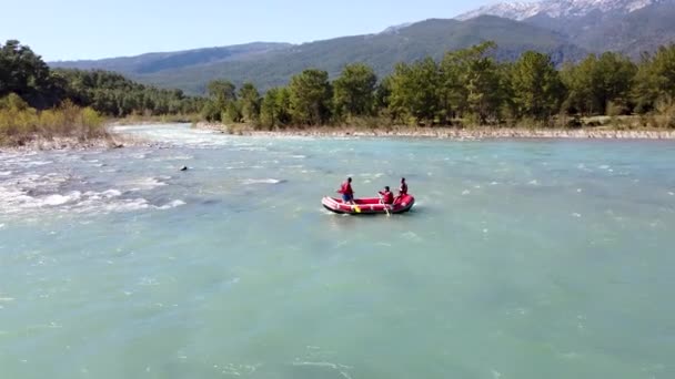 Koprulu Kanyon Turquia Março 2019 Rafting Água Nas Corredeiras Rio — Vídeo de Stock