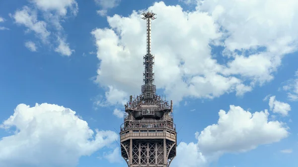 Paris Frankrike September 2016 Närbild Toppen Eiffeltornet Paris Skjuten Mot — Stockfoto