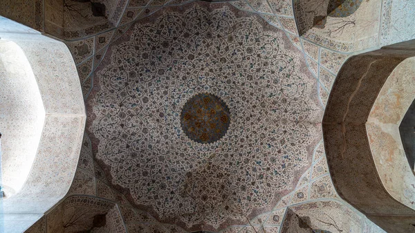 イランイスファハン 2019年5月 イスファハン ナッシュ ジャハーン広場のアリ カプ宮殿のテラス入口 — ストック写真