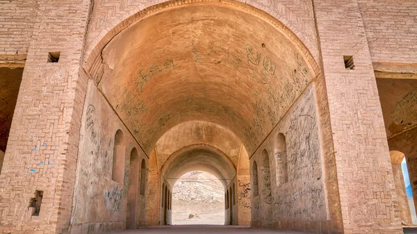 Yazd Irán Mayo 2019 Ruinas Los Zoroastrianos Dakhmeh Torres Del —  Fotos de Stock