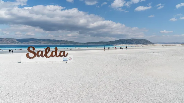 Salda Lake Burdur Turecko Říjen 2019 Turisté Procházející Pláži Jezera — Stock fotografie