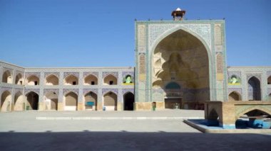 İsfahan, İran - Mayıs 2019: Jameh Camii 'nin Avlusu