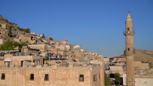 Mardin Turkey January 2020 Sehidiye Mosque Its Minaret Old Mardin — Stock Video