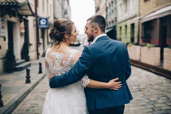 Hermosa pareja amorosa — Foto de Stock