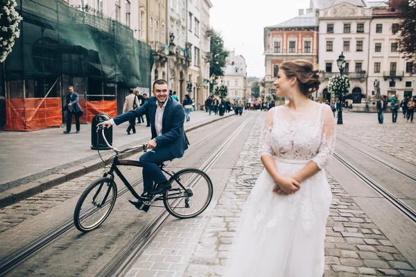 Beautiful loving couple — Stock Photo, Image