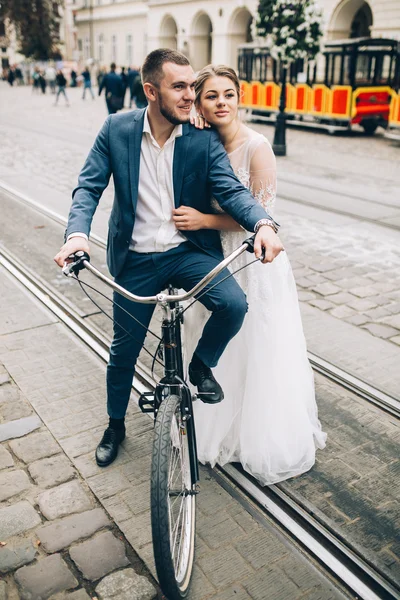 Beautiful loving couple — Stock Photo, Image