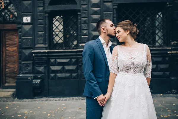 Hermosa pareja amorosa — Foto de Stock