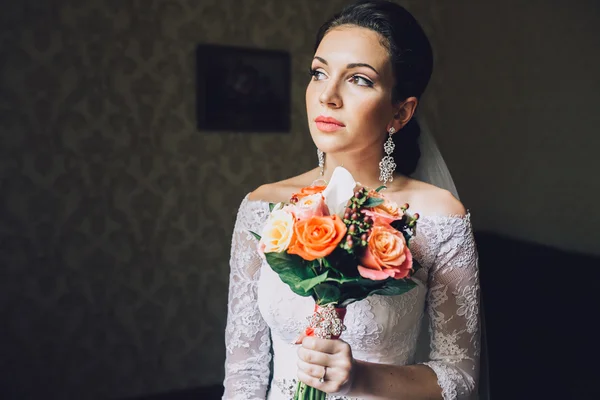 Braut am Hochzeitstag — Stockfoto