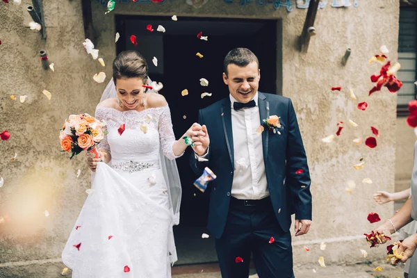 Düğün günü sevgi dolu Çift — Stok fotoğraf