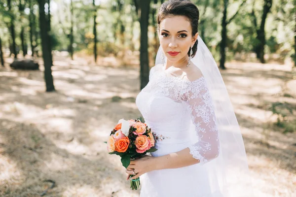 Noiva no dia do casamento — Fotografia de Stock