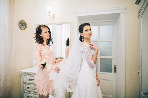 Sposa il giorno del matrimonio — Foto Stock