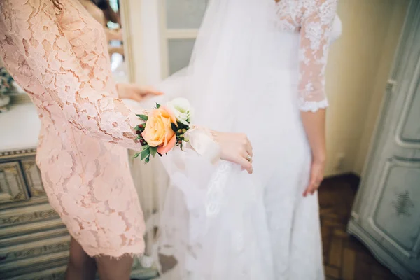 Bride on wedding day — Stock Photo, Image