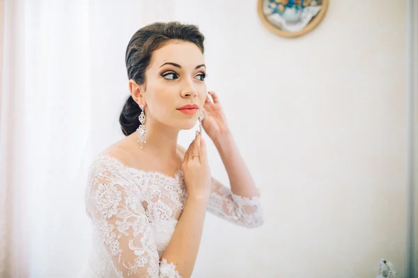 Braut am Hochzeitstag — Stockfoto