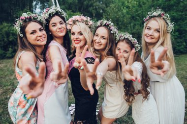 tavuk parti düğün öncesi