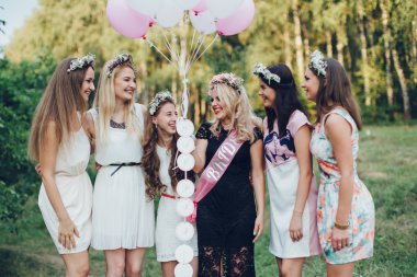 tavuk parti düğün öncesi