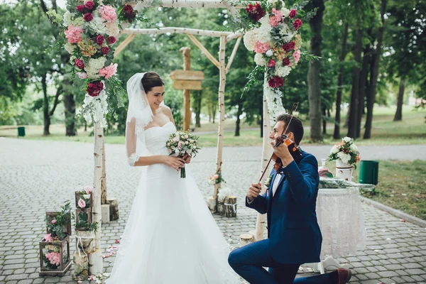 Belo casal amoroso — Fotografia de Stock