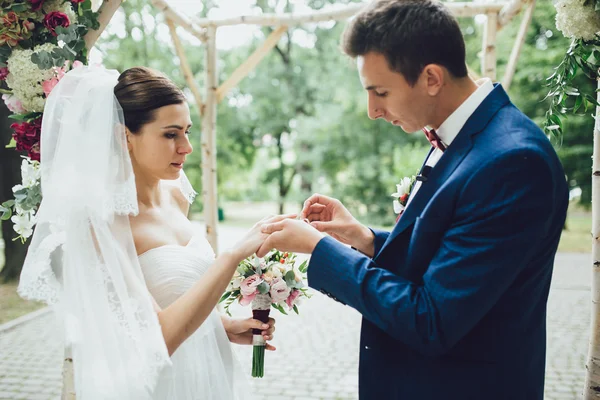 Mooie verliefde paar — Stockfoto