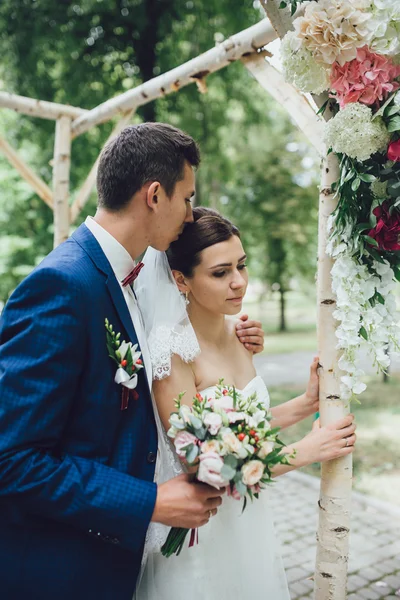 Hermosa pareja amorosa — Foto de Stock