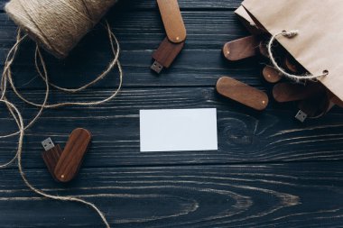 flash sürücüler, ip ve kart ziyaret