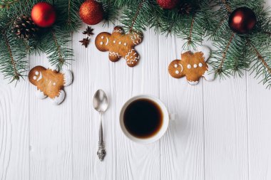 Zencefilli kurabiye ve çay