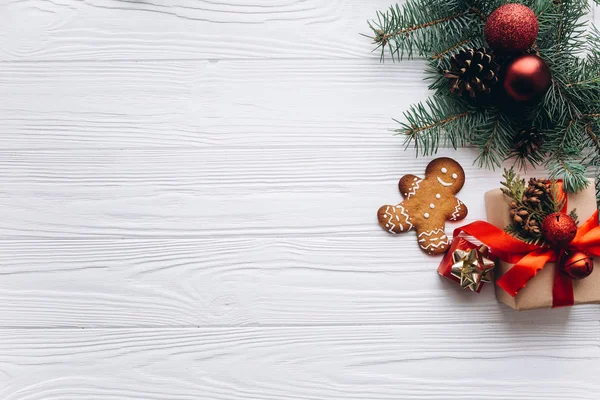 Zencefilli kurabiye ve dekorasyon — Stok fotoğraf