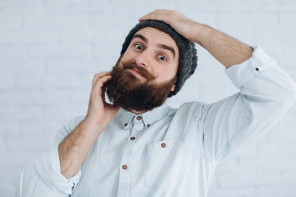 Joven barbudo — Foto de Stock