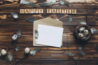 kart ve bıldırcın yumurtası