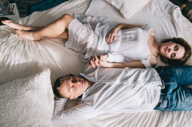 Birbirine aşık çiftler.