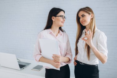 moda iş kadın çalışma