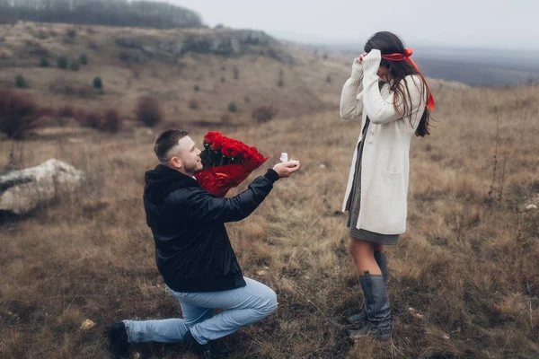 Bela proposta de casamento — Fotografia de Stock